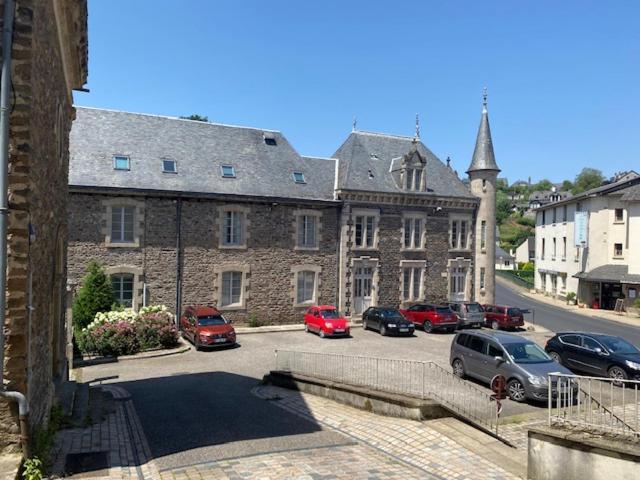 Cocon Au Calme Sur Vezere Apartment Uzerche Exterior photo